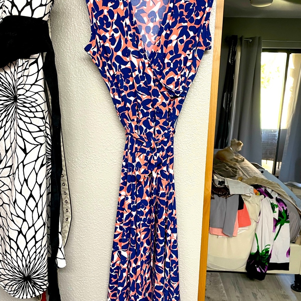 Leota print dress size small , never worn